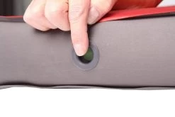 Exped MegaMat 10 LXW Slaapmat Rood 10 Exped MegaMat 10 LXW Slaapmat Rood -Camping Verkoop 40112 exped megamat 10 lxwrubyred slaapmat