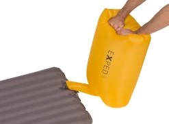 Exped MegaMat Lite 12 LXW Slaapmat Rood 8 Exped MegaMat Lite 12 LXW Slaapmat Rood -Camping Verkoop 68707 exped megamat lite 12 lxw slaapmat